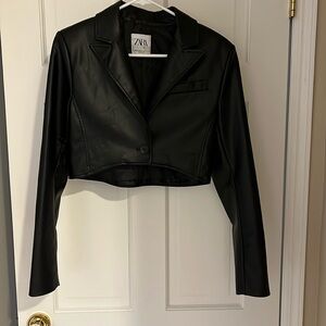 Zara GORGEOUS Pleather cropped blazer. Like New!